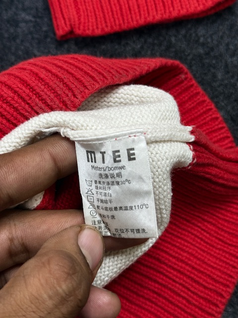 VINTAGE red and white Coca-Cola brand sweatshirt, made by Meters/bonwe - LARGE - Image 4