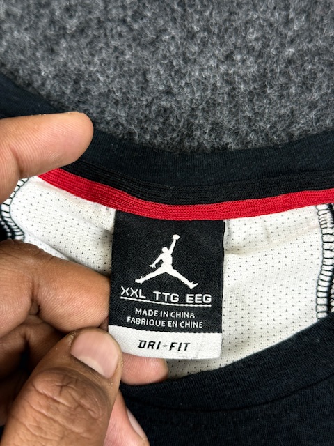 Jordan dri-fit long sleeve performance t-shirt | size 2xl–3xl Jordan Dri-Fit Long Sleeve Performance T-Shirt | Size 2XL–3XL - Image 3