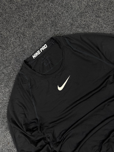 Nike pro dri-fit compression long sleeve top – black (size l) Nike Pro Dri-Fit Compression Long Sleeve Top – Black (Size L) - Image 2