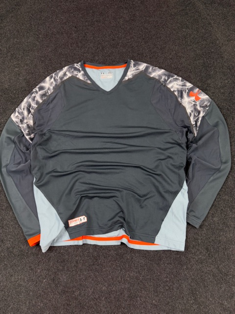 Under armour combine training heatgear long sleeve t-shirt (xl/xxl) Under Armour Combine Training HeatGear Long Sleeve T-Shirt (XL/XXL)