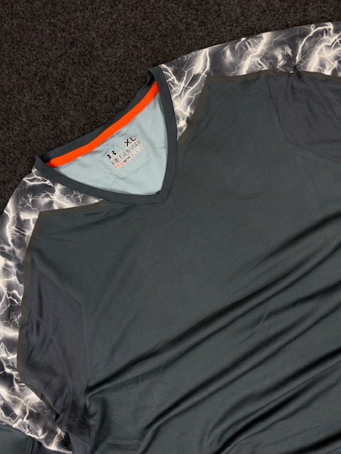 Under armour combine training heatgear long sleeve t-shirt (xl/xxl) Under Armour Combine Training HeatGear Long Sleeve T-Shirt (XL/XXL) - Image 2