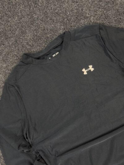Under Armour HeatGear Women’s Long Sleeve Compression Top – Black (YXL)