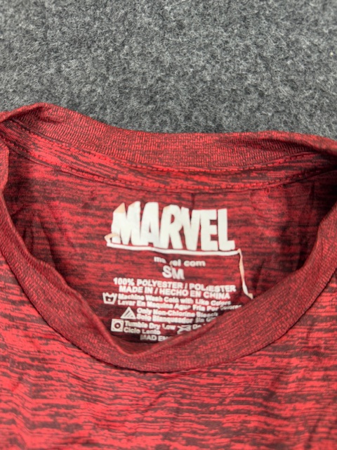 Marvel spider-man red performance long sleeve t-shirt (m) Marvel Spider-Man Red Performance Long Sleeve T-Shirt (M) - Image 3