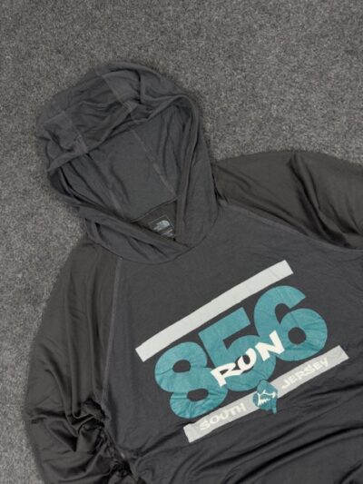 The North Face FlashDry Women’s Lightweight Hoodie – Grey (L)