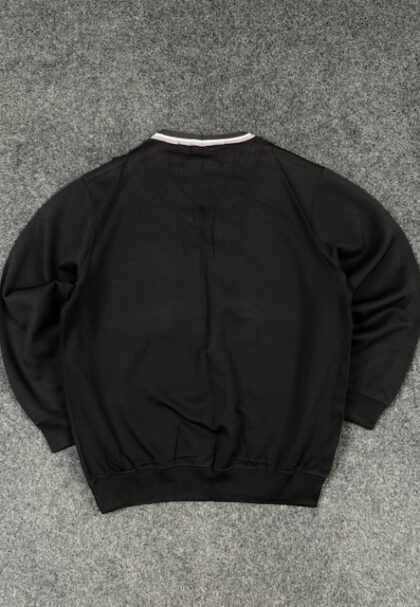 Yonex V-Neck Black Sweatshirt Sportswear (L)