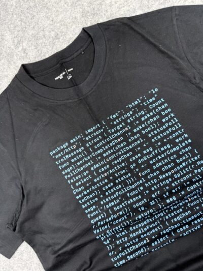 Uniqlo x Akamai Graphic Code T-Shirt Black (L) | Peace For All Collection | Tech Print Tee
