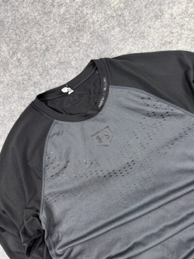 Under Armour HeatGear Compression T-Shirt (M/L) | 3/4 Sleeve Gym & Training Performance Top