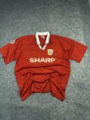 Manchester United Sharp Red Vintage Football Jersey XL | Retro Man United Soccer Jersey