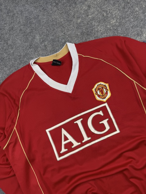 Vintage Manchester United AIG Long Sleeve Football Jersey XL Vintage Manchester United AIG Long Sleeve Football Jersey XL - Image 2