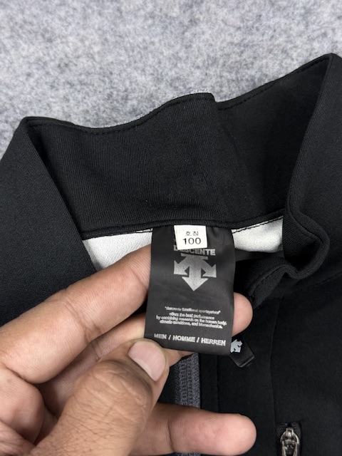Descente athletic full zip track jacket men’s l black gray performance sports training jacket Descente Athletic Full Zip Track Jacket Men’s L Black Gray Performance Sports Training Jacket - Image 3