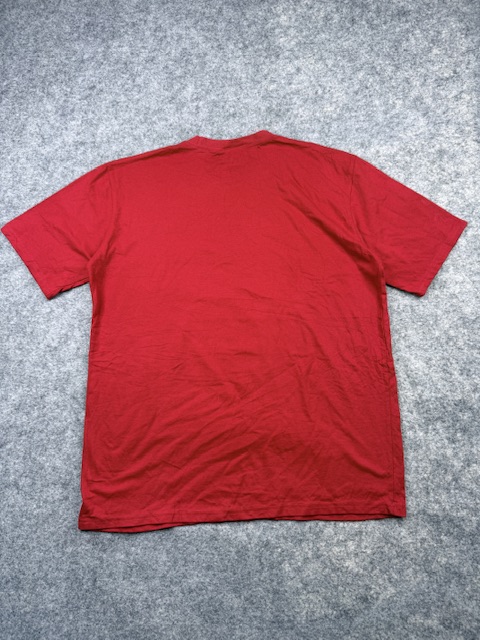 Supreme red graphic printed t-shirt – xl Supreme Red Graphic Printed T-Shirt – XL - Image 4