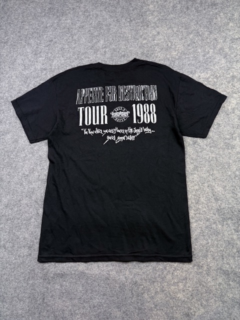 Guns n’ roses tour 1988 skull graphic t-shirt – m Guns N’ Roses Tour 1988 Skull Graphic T-Shirt – M - Image 4