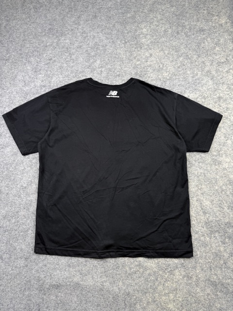 New balance oversized boxy fit t-shirt l black minimal logo streetwear New Balance Oversized Boxy Fit T-Shirt L Black Minimal Logo Streetwear - Image 4