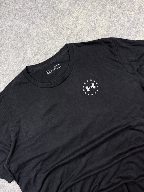 Under armour heatgear freedom graphic t-shirt xxl black vintage Under Armour HeatGear Freedom Graphic T-Shirt XXL Black Vintage - Image 2