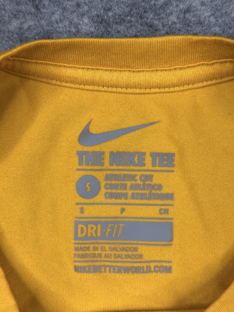 Nike Dri-FIT LEBO Football Graphic Long Sleeve T-Shirt XS/S Yellow Nike Dri-FIT LEBO Football Graphic Long Sleeve T-Shirt XS/S Yellow - Image 3