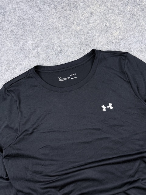 Under Armour HeatGear Loose Fit Long Sleeve T-Shirt L Black Performance Under Armour HeatGear Loose Fit Long Sleeve T-Shirt L Black Performance - Image 2