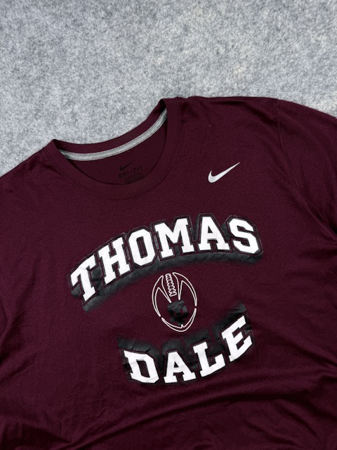 Nike Dri-FIT Thomas Dale Football Graphic Long Sleeve T-Shirt XXL/3XL Nike Dri-FIT Thomas Dale Football Graphic Long Sleeve T-Shirt XXL/3XL - Image 2