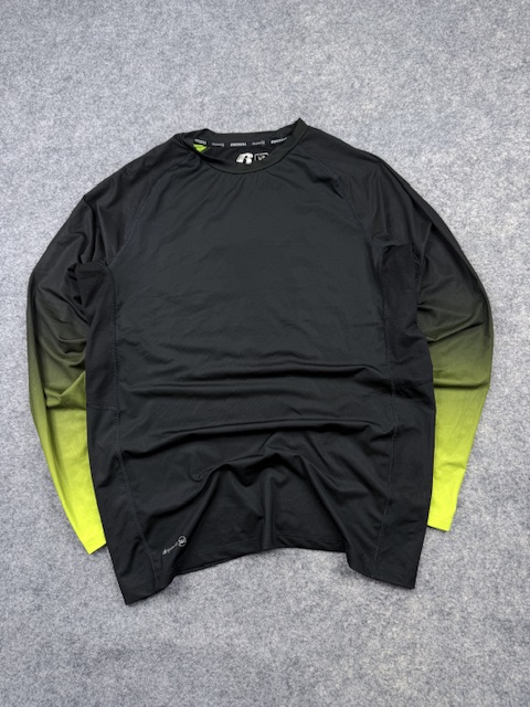 Russell athletic dripower 360 compression base layer – black & neon green Russell Athletic Dripower 360 Compression Base Layer – Black & Neon Green