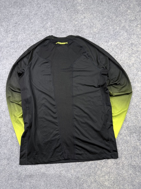 Russell athletic dripower 360 compression base layer – black & neon green Russell Athletic Dripower 360 Compression Base Layer – Black & Neon Green - Image 4