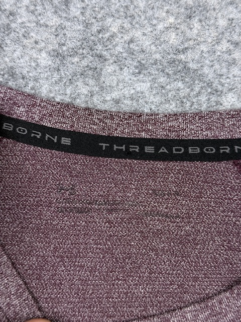 Under armour heatgear long sleeve performance shirt – maroon | xl Under Armour HeatGear Long Sleeve Performance Shirt – Maroon | XL - Image 3