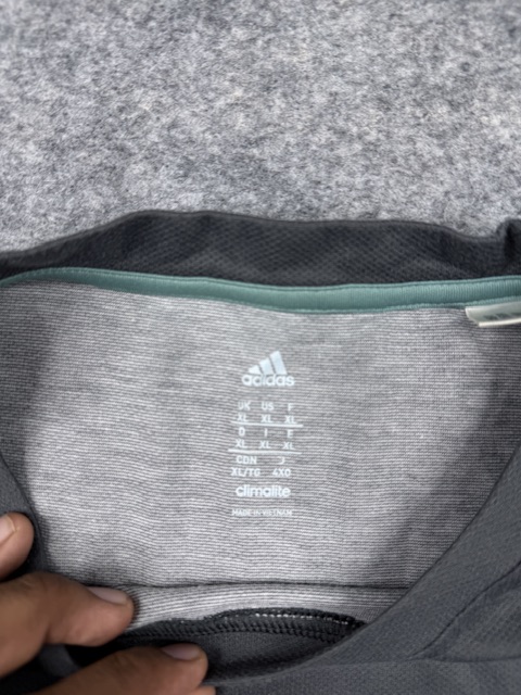 Adidas climacool 3xl colorblock long sleeve – charcoal grey Adidas Climacool 3XL Colorblock Long Sleeve – Charcoal Grey - Image 3