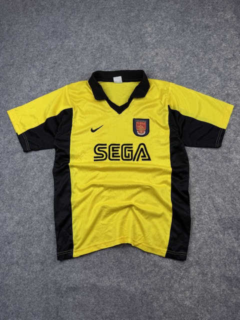 Arsenal Nike Yellow & Black Sega Football Jersey – L Arsenal Nike Yellow & Black Sega Football Jersey – L