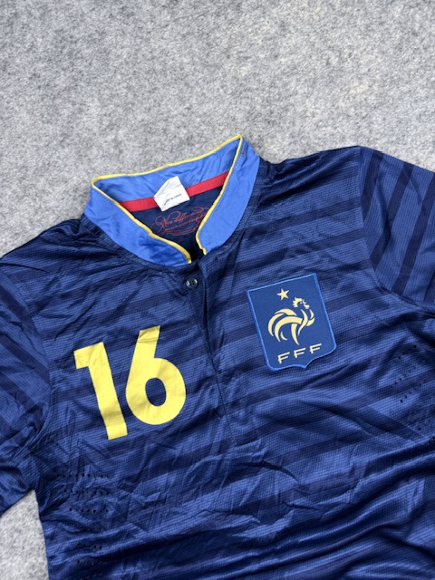 France Football Jersey #16 Vintage Blue Adidas Style Soccer Shirt Moderns Sports Wear XS/S France Football Jersey #16 Vintage Blue Adidas Style Soccer Shirt Moderns Sports Wear XS/S - Image 2