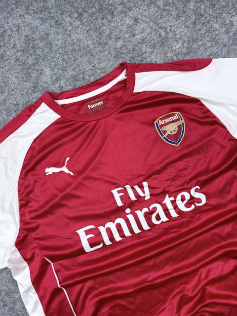 Arsenal Puma Fly Emirates #10 Football Jersey – XL/XXL Arsenal Puma Fly Emirates #10 Football Jersey – XL/XXL - Image 2