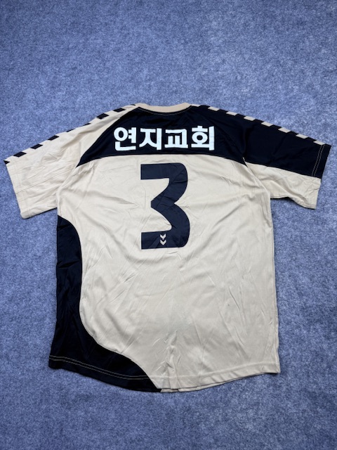 Hummel Korea Football Jersey – XL Hummel Korea Football Jersey – XL - Image 4