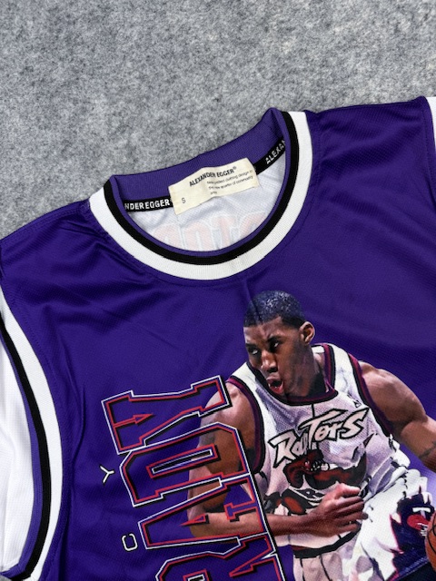 Alexander Egger Toronto Raptors Graphic Basketball T-Shirt – S/M Oversized Alexander Egger Toronto Raptors Graphic Basketball T-Shirt – S/M Oversized - Image 2