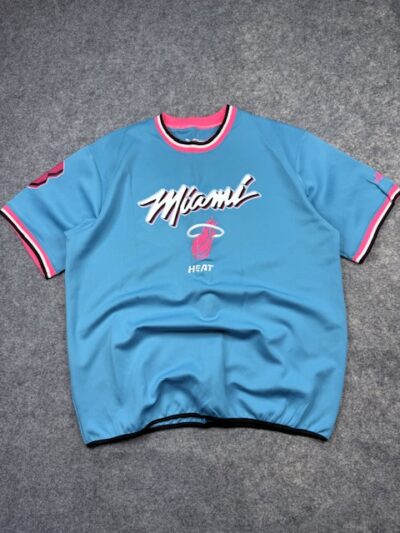 Miami Heat Dwyane Wade #3 Graphic Basketball T-Shirt – 4XL Oversized