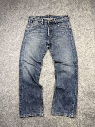 Authentic Pre-Loved Levi's 501 Straight Fit Denim Jeans - Medium Wash | Size W33 L32