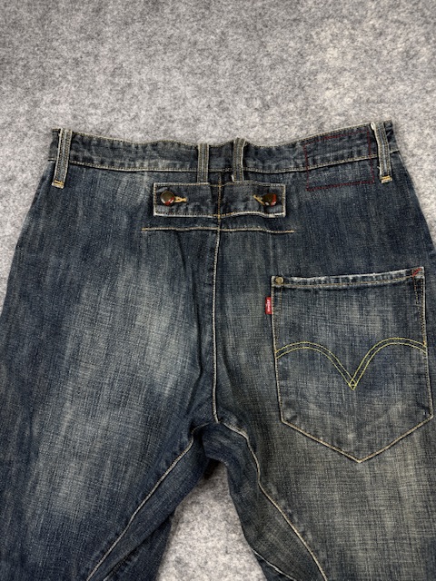 Authentic Vintage Levi's Engineered Jeans (LEJ) Twisted 3D Denim - Medium Wash | Size W32 Authentic Vintage Levi's Engineered Jeans (LEJ) Twisted 3D Denim - Medium Wash | Size W32 - Image 6