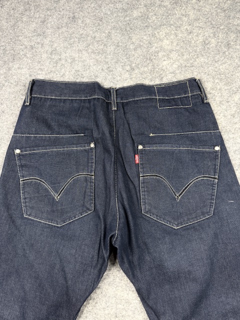 Authentic Pre-Loved Levi's Engineered Jeans (LEJ) Twisted 3D Denim - Dark Indigo | Size W30 Authentic Pre-Loved Levi's Engineered Jeans (LEJ) Twisted 3D Denim - Dark Indigo | Size W30 - Image 6