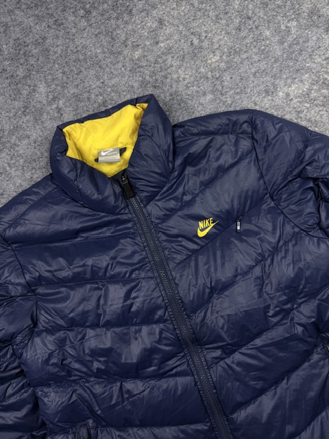 Nike Sportswear Down Fill Puffer Jacket – Size S Nike Sportswear Down Fill Puffer Jacket – Size S - Image 2