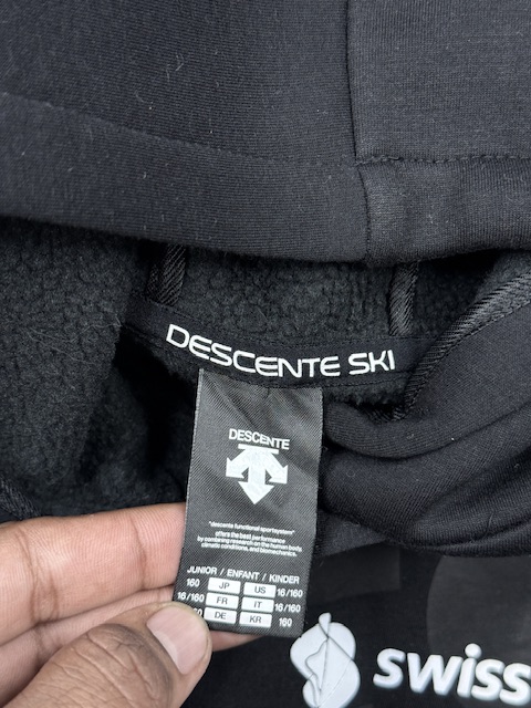 Authentic Pre-Loved Descente Ski Athletic Hoodie - Black Sponsor Graphic Skiwear | Size Women's XS Authentic Pre-Loved Descente Ski Athletic Hoodie - Black Sponsor Graphic Skiwear | Size Women's XS - Image 3