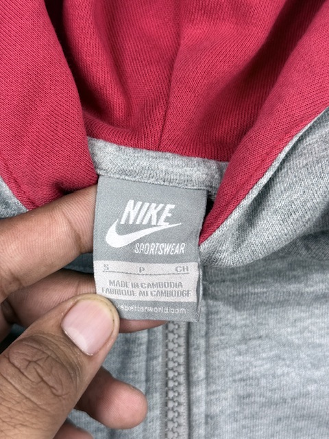 Authentic Pre-Loved Nike Sportswear Full-Zip Hoodie - Heather Gray with Red Accents | Size XXS Authentic Pre-Loved Nike Sportswear Full-Zip Hoodie - Heather Gray with Red Accents | Size XXS - Image 3