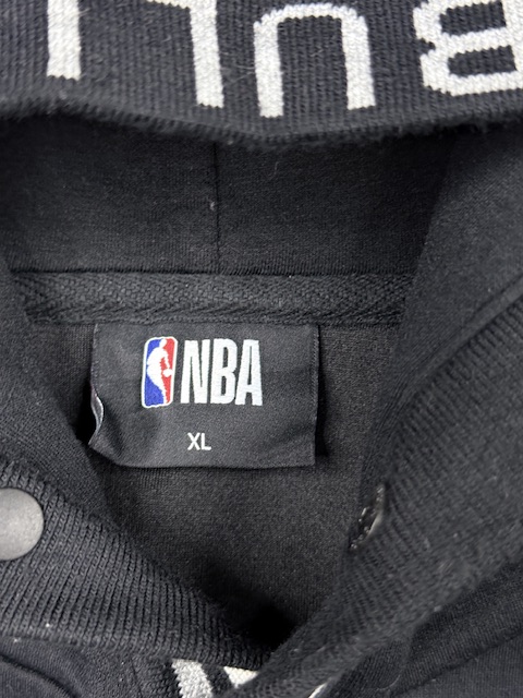 Authentic Pre-Loved NBA Chicago Bulls Tech Fleece Oversized Hoodie - Black | Size XL (Fits Oversized) Authentic Pre-Loved NBA Chicago Bulls Tech Fleece Oversized Hoodie - Black | Size XL (Fits Oversized) - Image 3