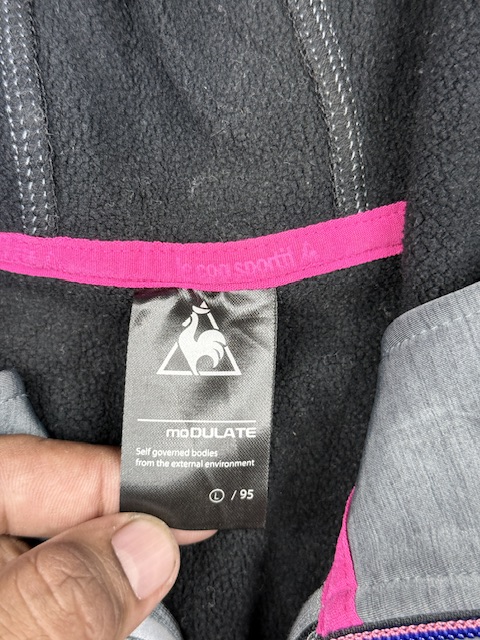 Authentic Pre-Loved Le Coq Sportif Modulate Full-Zip Technical Hoodie - Heather Gray/Pink | Women's Size L (Stretchy Fit) Authentic Pre-Loved Le Coq Sportif Modulate Full-Zip Technical Hoodie - Heather Gray/Pink | Women's Size L (Stretchy Fit) - Image 3