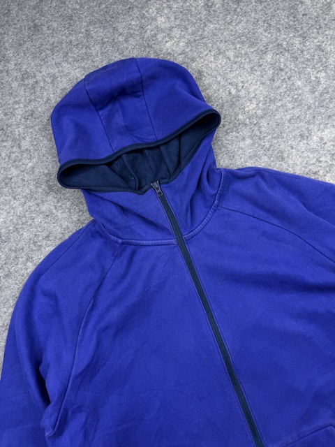 Authentic Pre-Loved Uniqlo Full-Zip High-Neck Fleece Hoodie - Cobalt Blue | Size XL Authentic Pre-Loved Uniqlo Full-Zip High-Neck Fleece Hoodie - Cobalt Blue | Size XL - Image 2