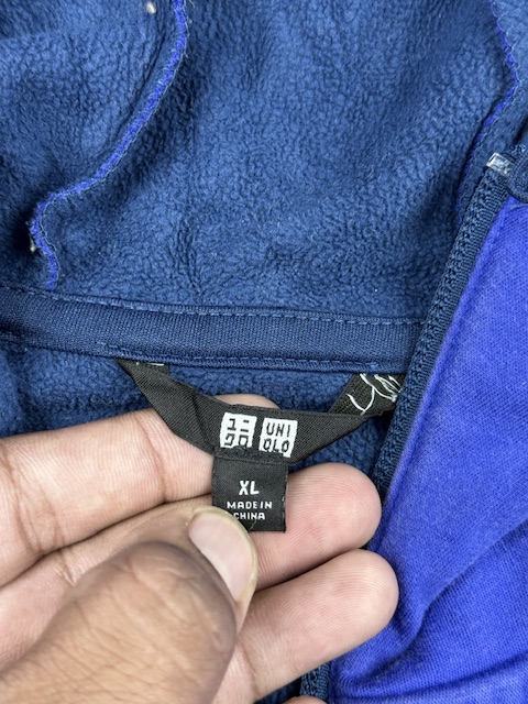 Authentic Pre-Loved Uniqlo Full-Zip High-Neck Fleece Hoodie - Cobalt Blue | Size XL Authentic Pre-Loved Uniqlo Full-Zip High-Neck Fleece Hoodie - Cobalt Blue | Size XL - Image 3