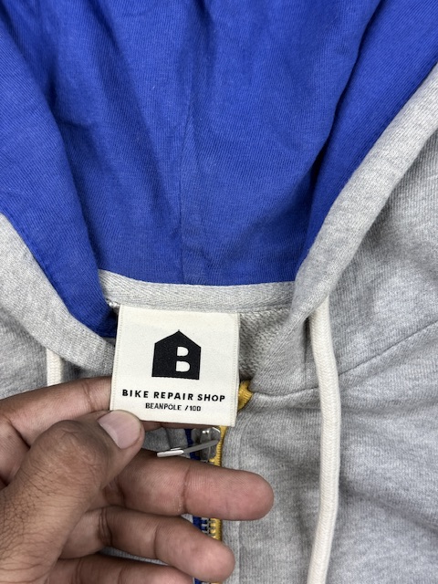 Authentic Pre-Loved Bike Repair Shop by Beanpole Full-Zip Hoodie - Heather Gray | Size L Authentic Pre-Loved Bike Repair Shop by Beanpole Full-Zip Hoodie - Heather Gray | Size L - Image 3
