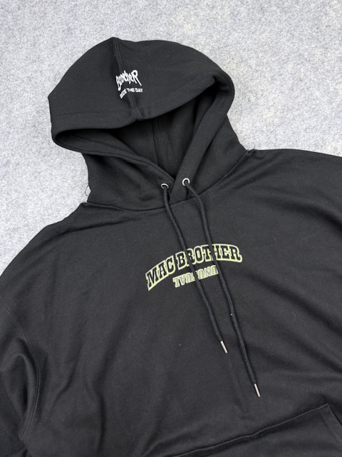 Authentic Pre-Loved Mac Brother Heavyweight Oversized Pullover Hoodie - Black / Graphic Print | Size XL/XXL Authentic Pre-Loved Mac Brother Heavyweight Oversized Pullover Hoodie - Black / Graphic Print | Size XL/XXL - Image 2