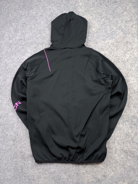 Authentic Pre-Loved Descente High-Neck Technical Half-Zip Hoodie - Black/Pink | Size M/L Authentic Pre-Loved Descente High-Neck Technical Half-Zip Hoodie - Black/Pink | Size M/L - Image 4