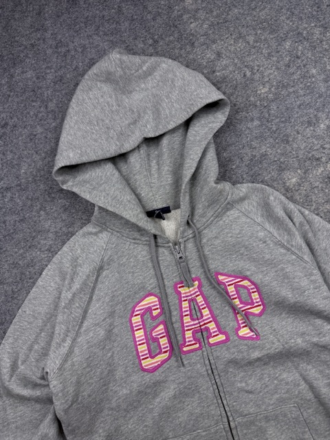 Authentic Pre-Loved Gap Arch Logo Full-Zip Fleece Hoodie - Heather Gray / Patterned Logo | Women's Size L Authentic Pre-Loved Gap Arch Logo Full-Zip Fleece Hoodie - Heather Gray / Patterned Logo | Women's Size L - Image 2