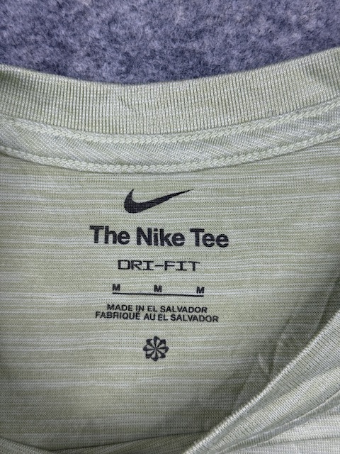 Authentic Pre-Loved "The Nike Tee" Dri-FIT Basic Short Sleeve Active T-Shirt - Light Olive Green | Size M/L (Tag M) Authentic Pre-Loved "The Nike Tee" Dri-FIT Basic Short Sleeve Active T-Shirt - Light Olive Green | Size M/L (Tag M) - Image 3