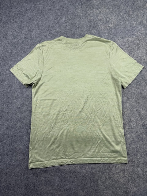 Authentic Pre-Loved "The Nike Tee" Dri-FIT Basic Short Sleeve Active T-Shirt - Light Olive Green | Size M/L (Tag M) Authentic Pre-Loved "The Nike Tee" Dri-FIT Basic Short Sleeve Active T-Shirt - Light Olive Green | Size M/L (Tag M) - Image 4