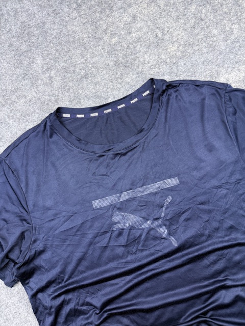 Pre-Loved Puma Tonal Graphic Performance T-Shirt - Navy Blue | Size XL Pre-Loved Puma Tonal Graphic Performance T-Shirt - Navy Blue | Size XL - Image 2
