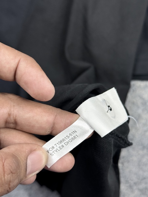 Pre-Loved Lacoste Sport Performance Polo Shirt - Black | Size M Pre-Loved Lacoste Sport Performance Polo Shirt - Black | Size M - Image 5