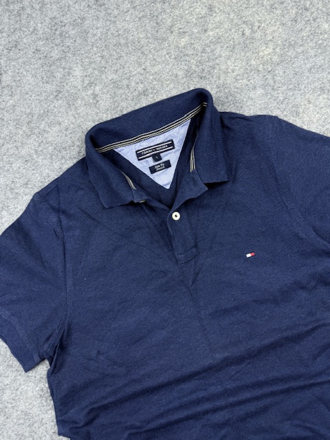 Pre-Loved Tommy Hilfiger Slim Fit Stretch Polo Shirt - Navy Blue | Size S Pre-Loved Tommy Hilfiger Slim Fit Stretch Polo Shirt - Navy Blue | Size S - Image 2